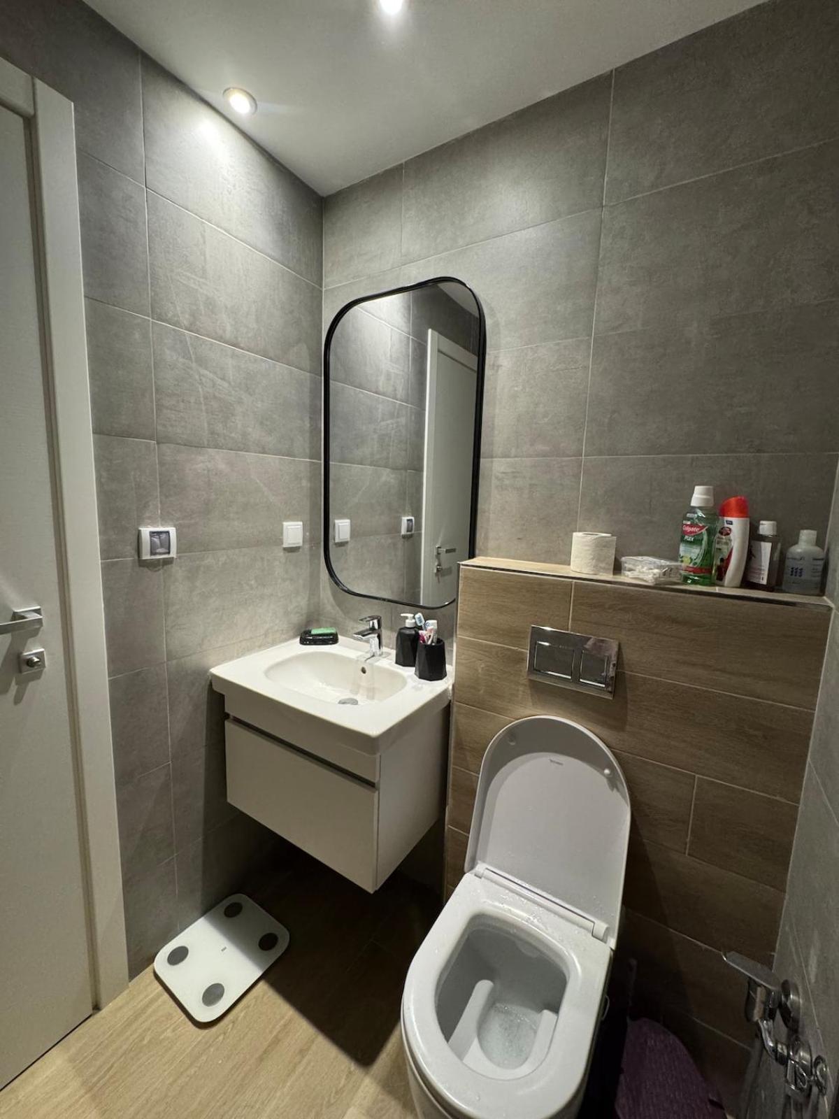 Apartment Modern 1-bedroom In Ain Zaghouen